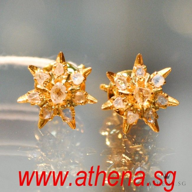18K ANTIQUE DESIGN INTAN EARSTUD 2.81G