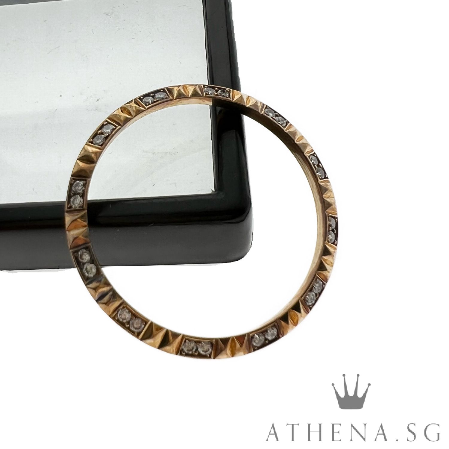 18K YELLOW GOLD MID SIZE PINEAPPLE DIAMOND BEZEL 31MM