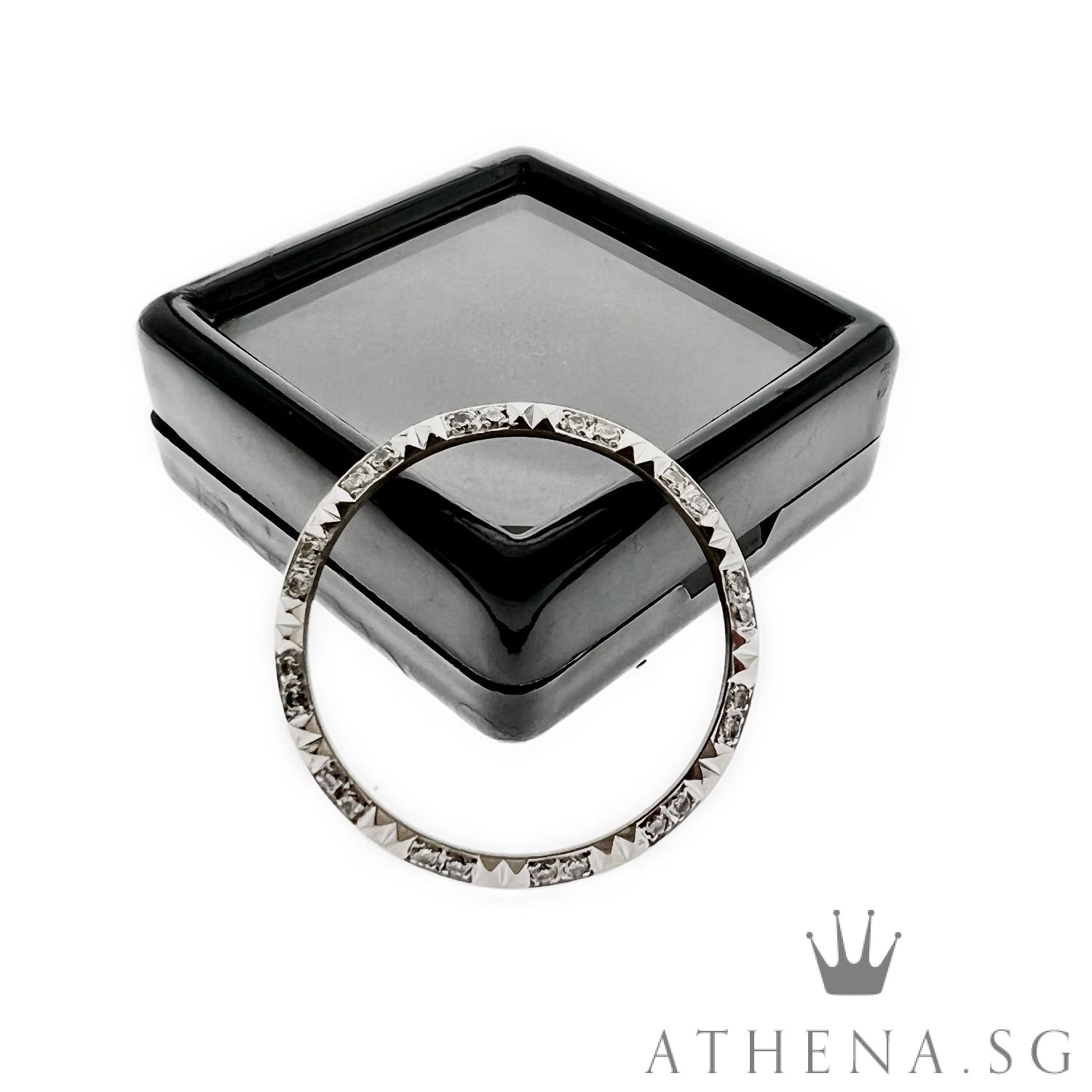 18K WHITE GOLD MID SIZE DIAMOND BEZEL 4.30G 31MM