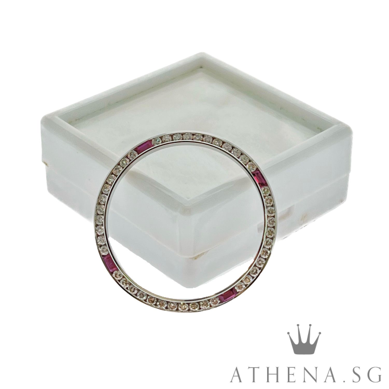18K WG MID SIZE WATCH BEZEL WITH RUBY 3.10G 31MM