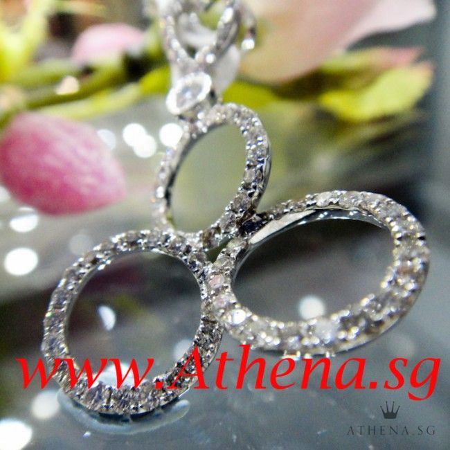 18K/W DIAMOND PENDANT D1-0.11CTS D73-0.90CTS 2.46G