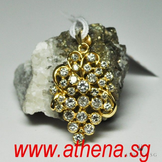 18K YG GRAPE DESIGN DIAMOND PENDANT D30-1.10CTS 3.61G