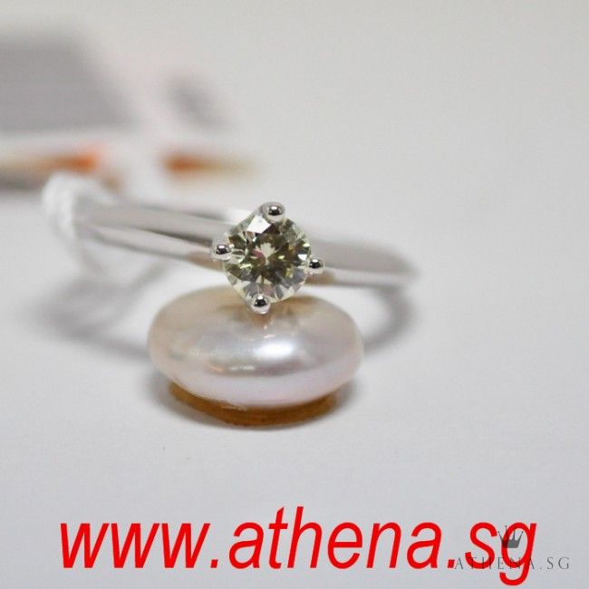 18K W/G DIAMOND RING D1-0.26CTS 2.25G (SIZE 9)