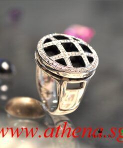 Alternative view of 18K W/G ONYX DIAMOND UNIQUE DESIGN RING 20.84G WITH CERT (SIZE 23)