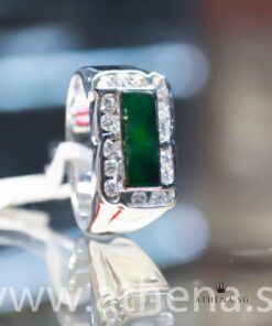 Alternative view of 18K W/G JADE WITH DIAMOND RING D14-0.50CTS 9.32G (SIZE 19.5)