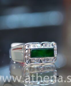 18K W/G JADE WITH DIAMOND RING D14-0.50CTS 9.32G (SIZE 19.5)
