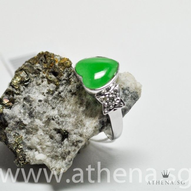 14K WG HEART SHAPE JADE RING WITH DIAMOND D10-0.10CTS 2.31G (SIZE 15.5) - Image 2