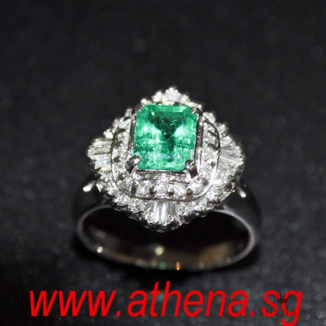 PT900 WG EMERALD RING WITH DIAMOND D-0.68CTS 6.69G (WITH CERT) - Image 3