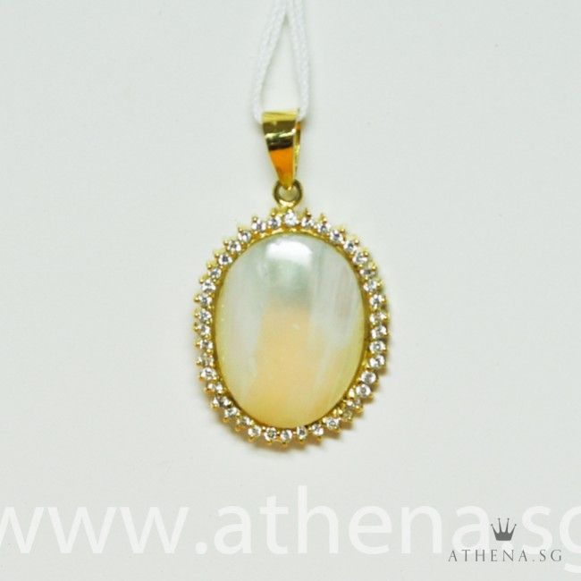 18K YG SHELL PENDANT WITH DIAMOND D40-0.40CTS 4.71G