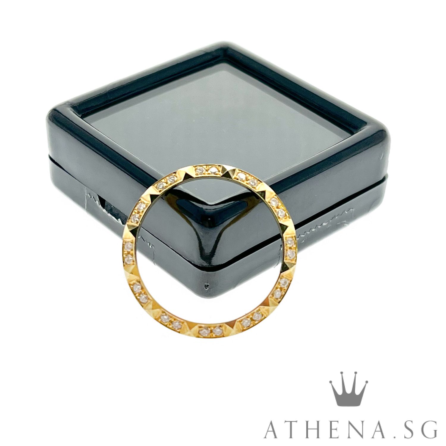 18K YG LADIES SIZE DIAMOND BEZEL 3.08G (26MM)