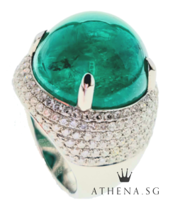 18K WG NATURAL EMERALD RING WITH DIAMOND 26.96G (WITH CERT) (EMERALD 37.06CTS DIAMOND APPROX. 3.93CTS) (SIZE 21)