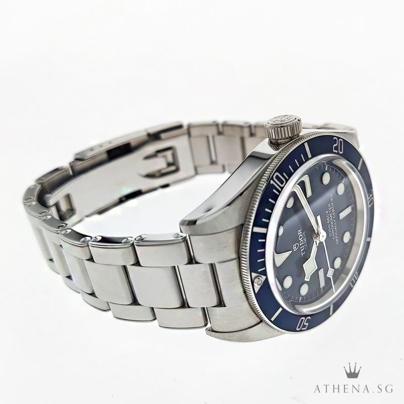 LIKE NEW !!! TUDOR HERITAGE BLACK BAY FIFTY-EIGHT "BLUE DIAL" WITH BOX & CERT M79030B (STILL UNDER AGENT WARRANTY) - Image 2
