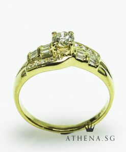 Alternative view of 20K YG DIAMOND RING D1-0.21CTS D10-0.10CTS TD11-0.25CTS 3.06G (SIZE 12) [NETT $798.00]