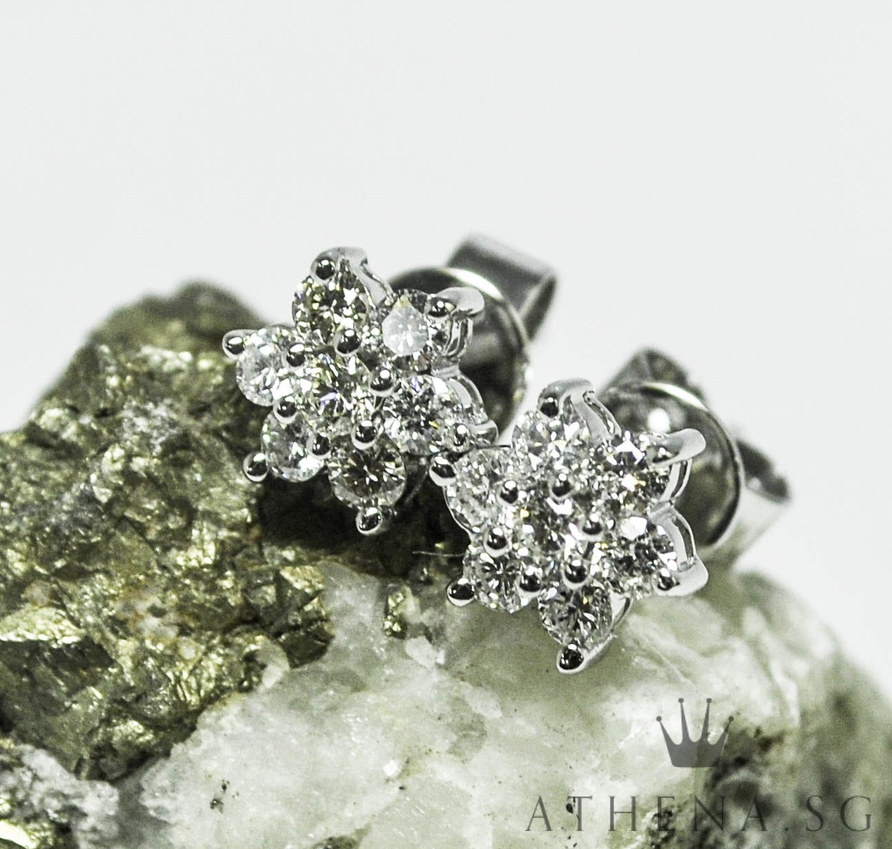 18K WG FLOWER DESIGN DIAMOND EARSTUD D14-0.427CTS 1.89G