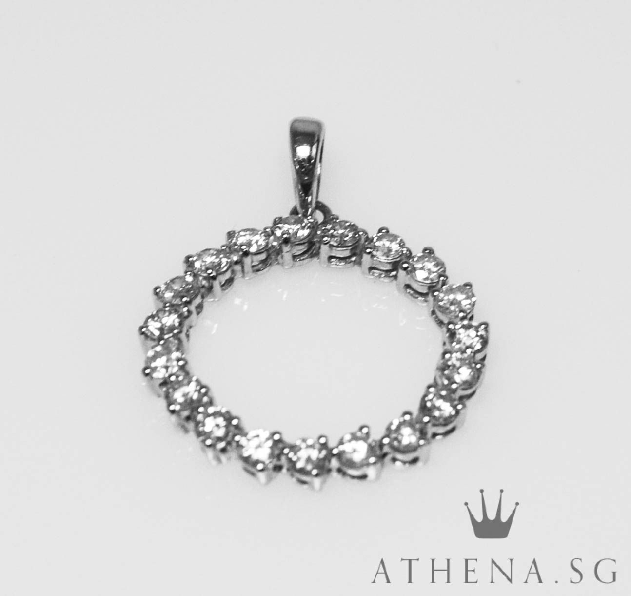 18K WG ROUND DESIGN DIAMOND PENDANT D19-1.00CTS 2.21G (DIAMETER 2CM) - Image 2