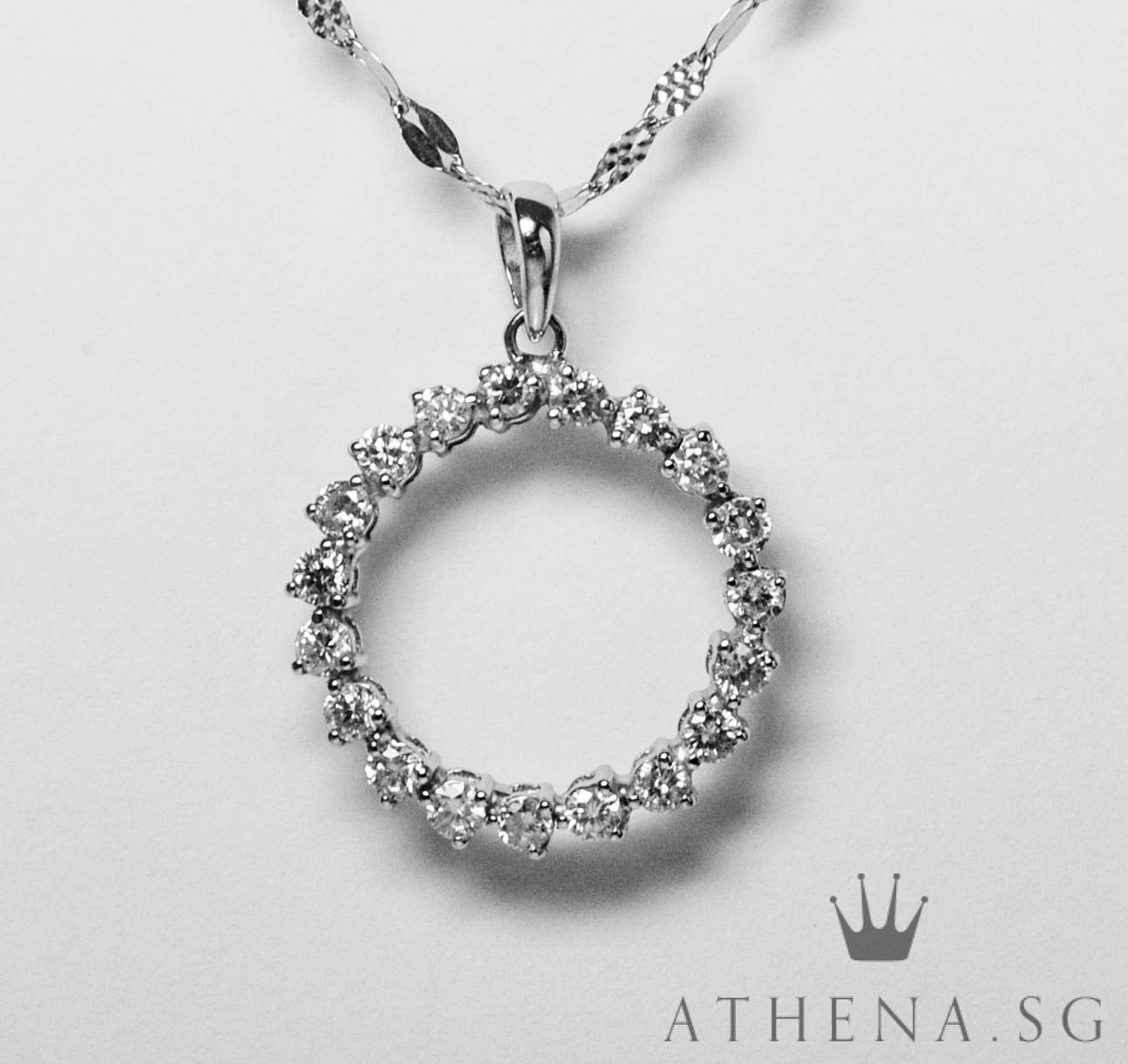 18K WG ROUND DESIGN DIAMOND PENDANT D19-1.00CTS 2.21G (DIAMETER 2CM) - Image 4