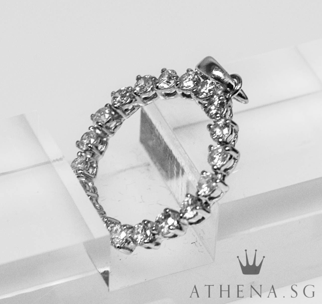 18K WG ROUND DESIGN DIAMOND PENDANT D19-1.00CTS 2.21G (DIAMETER 2CM) - Image 5