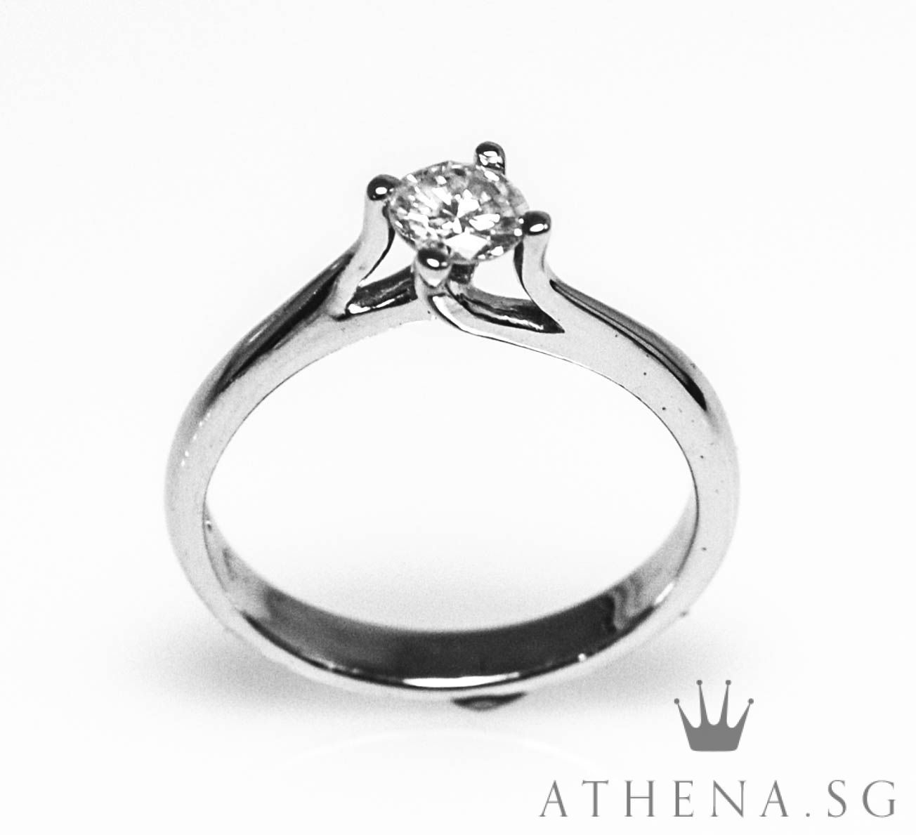 18K WG SOLITAIRE DIAMOND RING D1-0.34CTS 3.04G (SIZE 11) - Image 3