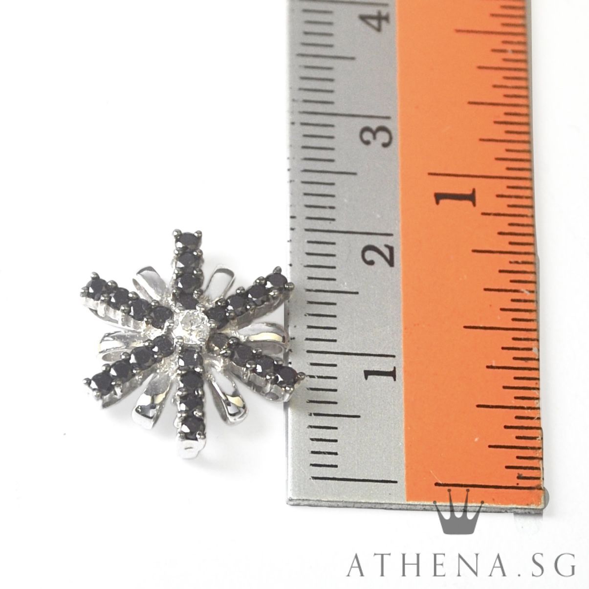 18K WG SNOWFLAKE DESIGN DIAMOND PENDANT D1-0.08CTS BD24-0.48CTS 2.62G - Image 3