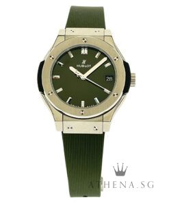 UNWORN!! HUBLOT CLASSIC FUSION QUARTZ WATCH 33MM "GREEN INDEX DIAL" WITH BOX & CERT DATED (06/2025) REF 581.NX.8970.RX